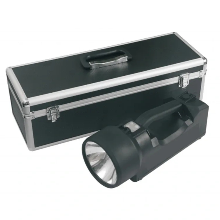 Wat omtinken te jaan by it brûken fan in Portable Xenon Searchlight